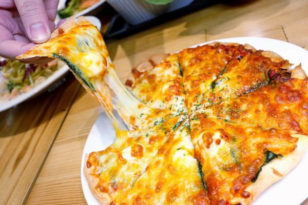 森林小徑精誠店享受美食