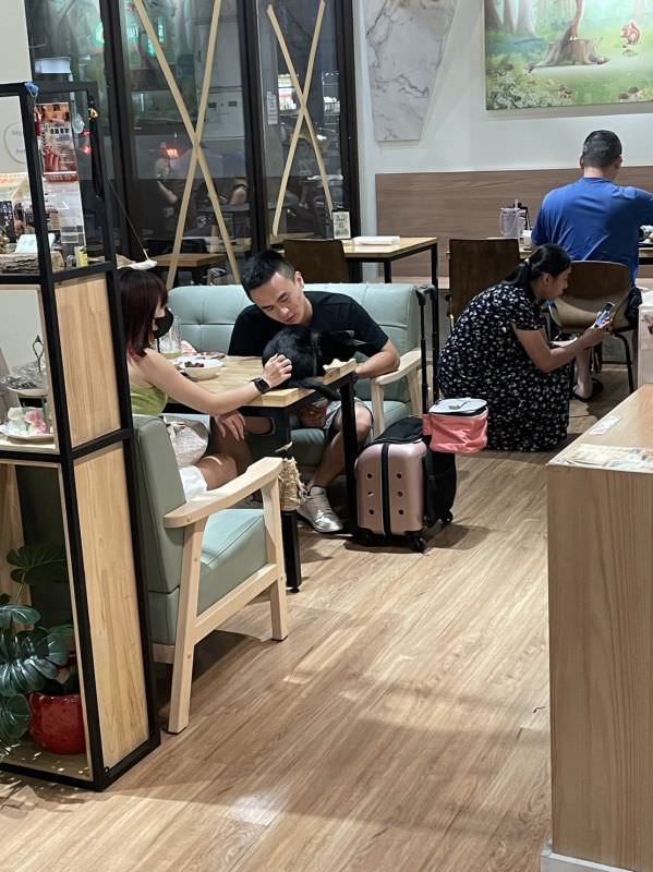 森林小徑精誠店对宠物超友善